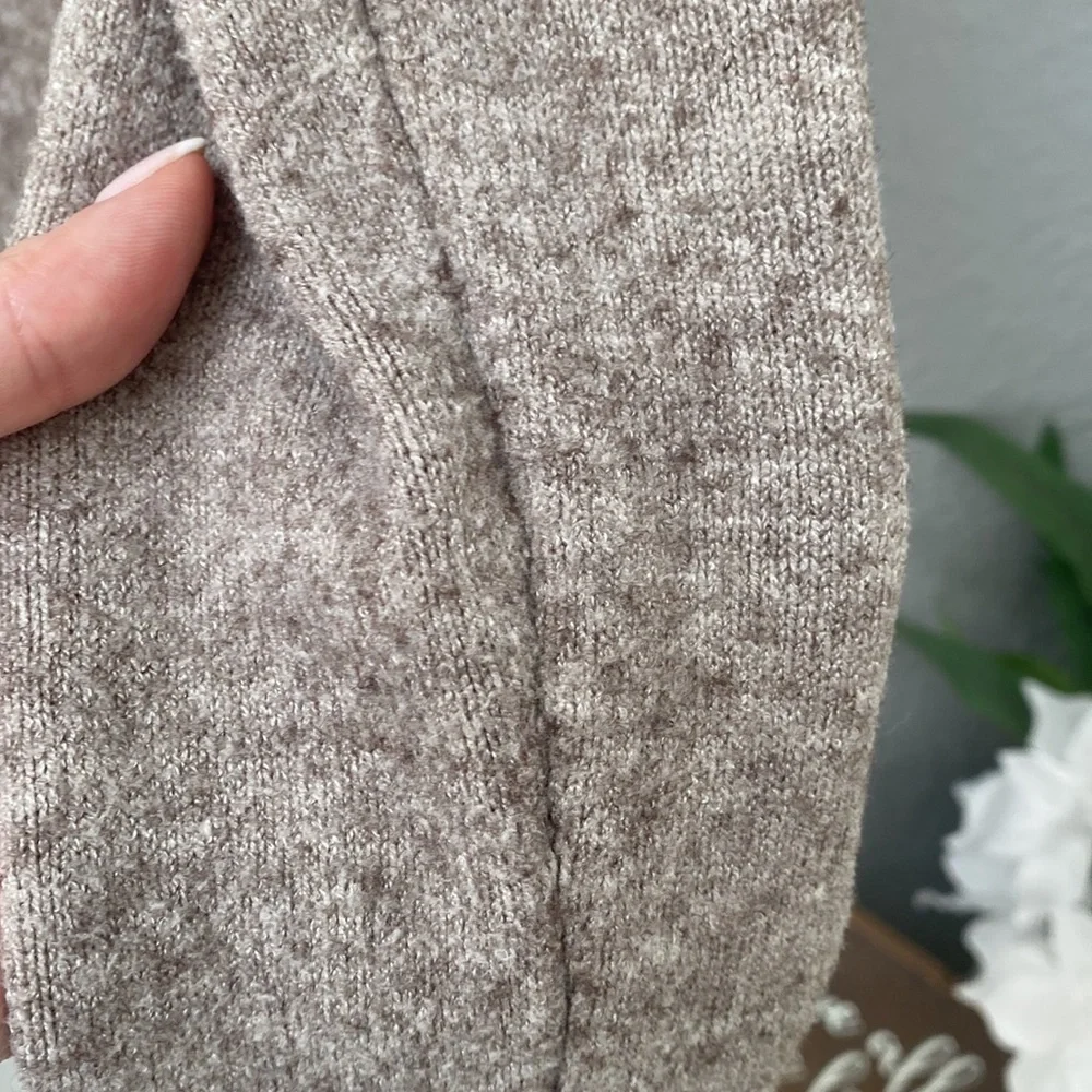 Dreamers cardigan, Size Small - Picture 7 of 10